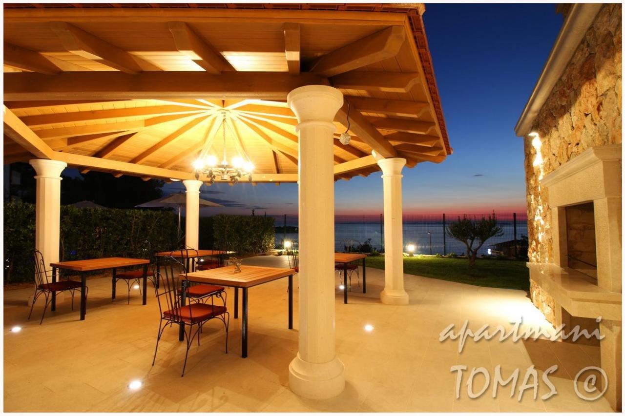 Apartments Tomas Примоштен Экстерьер фото
